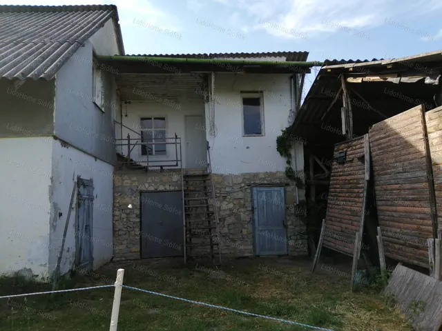 Eladó üdülő és hétvégi ház Balatonszárszó 100 nm