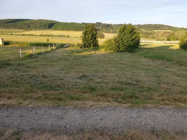 Eladó telek Somogybabod 858 nm