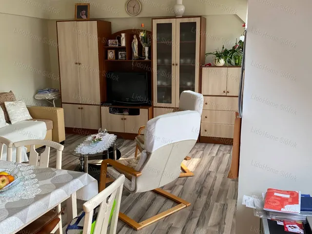 Eladó lakás Siófok 100 nm