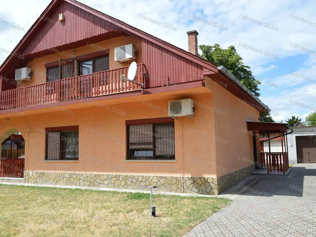 Eladó ház Zamárdi 160 nm