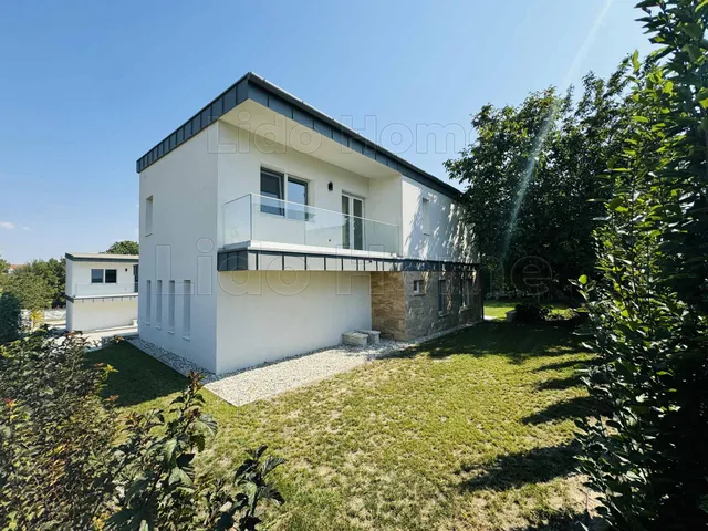 Eladó ház Siófok, Fokihegy 148 nm