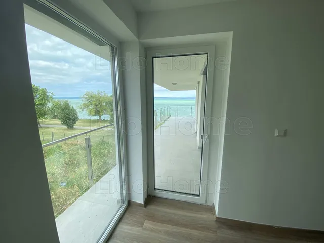 Eladó lakás Siófok, Ezüstpart 86 nm