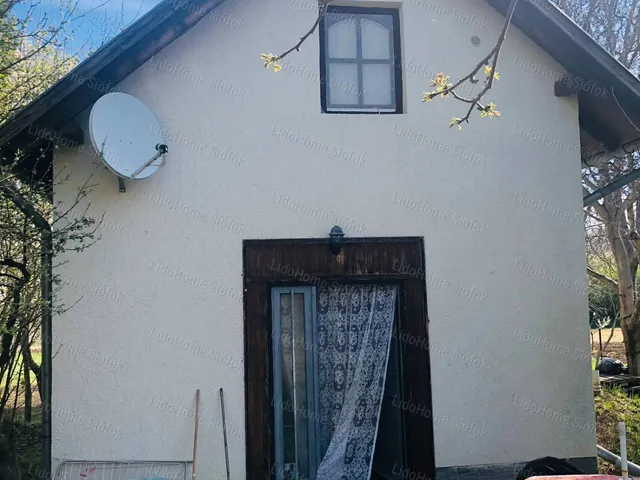 Eladó mezőgazdasági ingatlan Siójut 110 nm