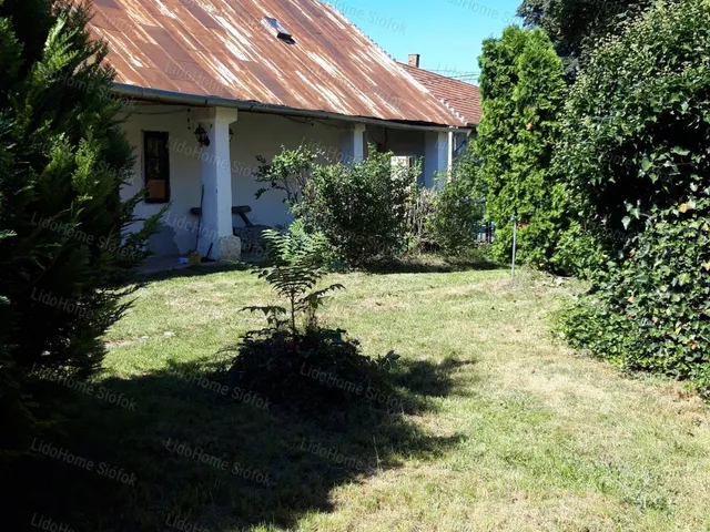 Eladó ház Som 76 nm
