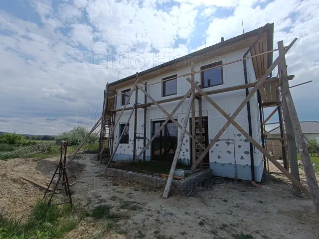 Eladó lakás Szántód 72 nm