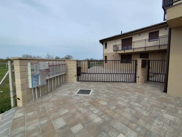 Eladó lakás Szántód 72 nm