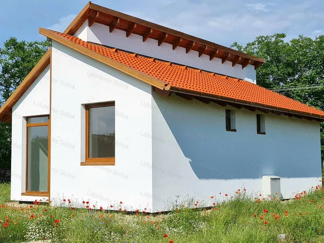 Eladó ház Balatonszárszó 54 nm