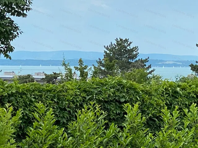 Eladó lakás Siófok, Szabadifürdő 63 nm