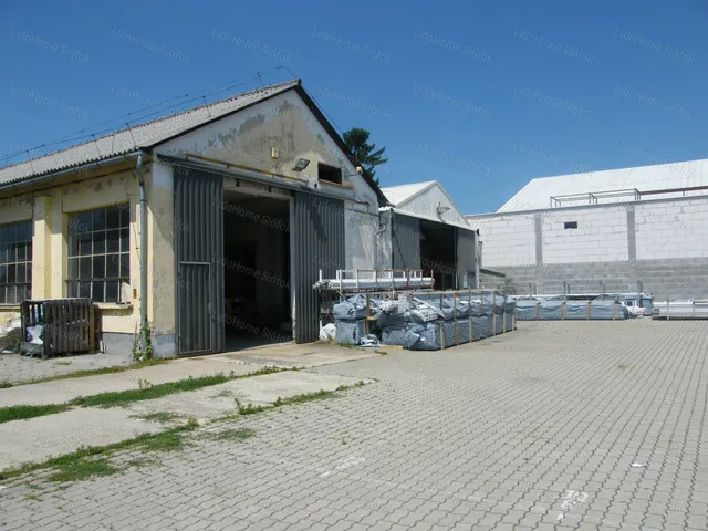 Eladó kereskedelmi és ipari ingatlan Siófok, Balatonkiliti 960 nm