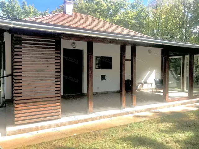 Eladó üdülő és hétvégi ház Balatonföldvár 98 nm