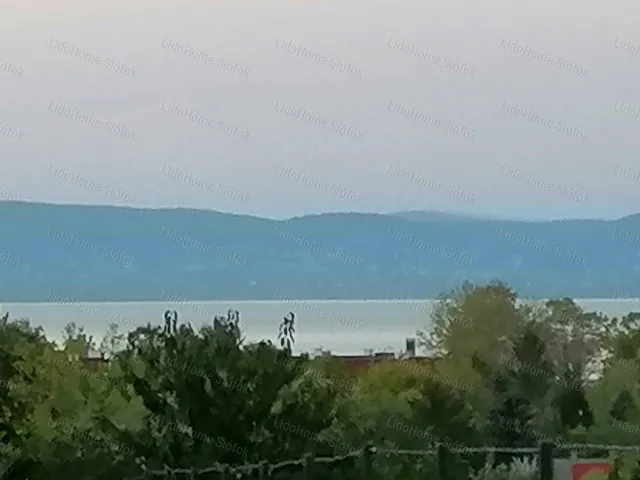 Eladó ház Zamárdi 240 nm