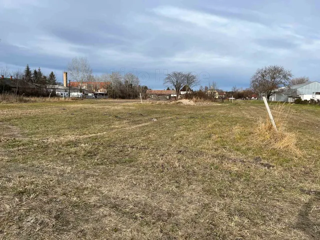 Eladó telek Siófok 601 nm