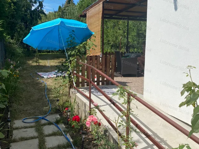 Eladó üdülő és hétvégi ház Siófok, Sóstó 84 nm
