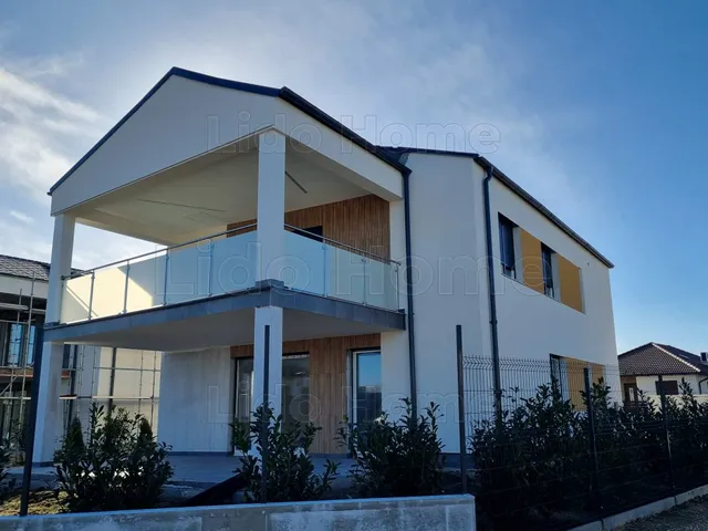 Eladó lakás Siófok, Fokihegy 74 nm