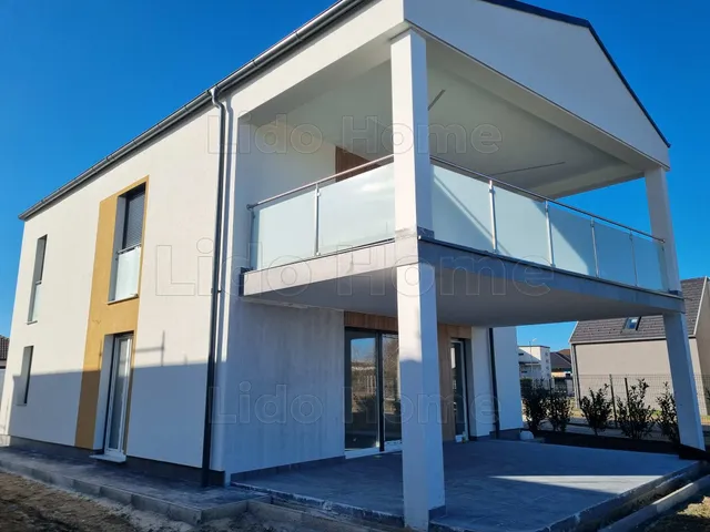 Eladó üdülő és hétvégi ház Siófok, Fokihegy 74 nm