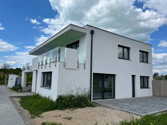 Eladó lakás Siófok, Sóstó 79 nm