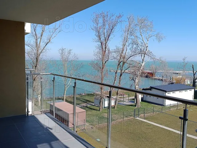 Eladó lakás Siófok, Ezüstpart 61 nm