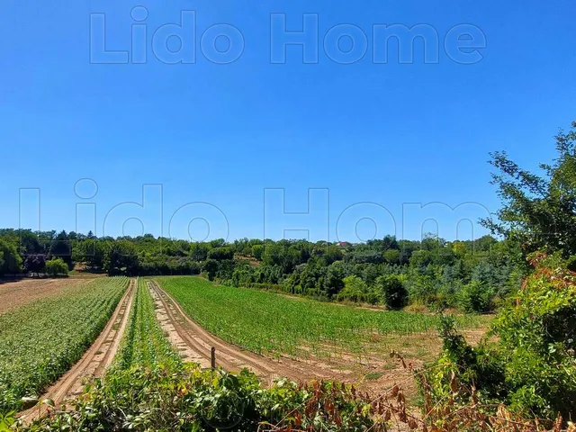 Eladó telek Balatonszárszó 3068 nm