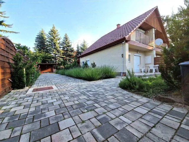 Eladó ház Siófok 123 nm