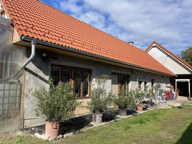 Eladó ház Balatonszabadi 207 nm