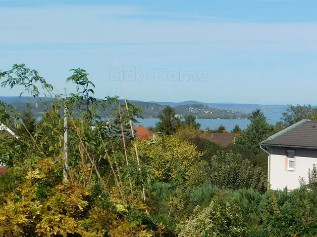 Eladó ház Balatonföldvár 220 nm