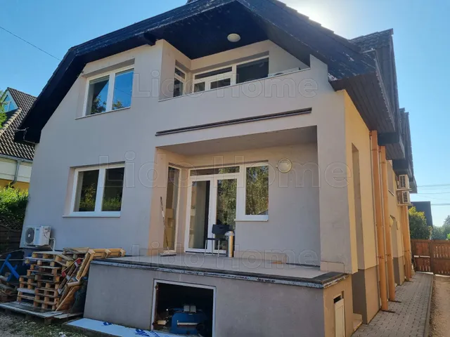 Eladó ház Siófok 330 nm