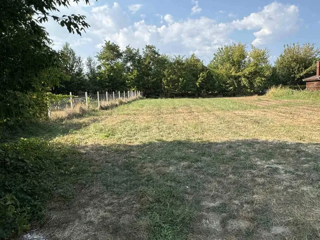 Eladó telek Balatonőszöd 640 nm