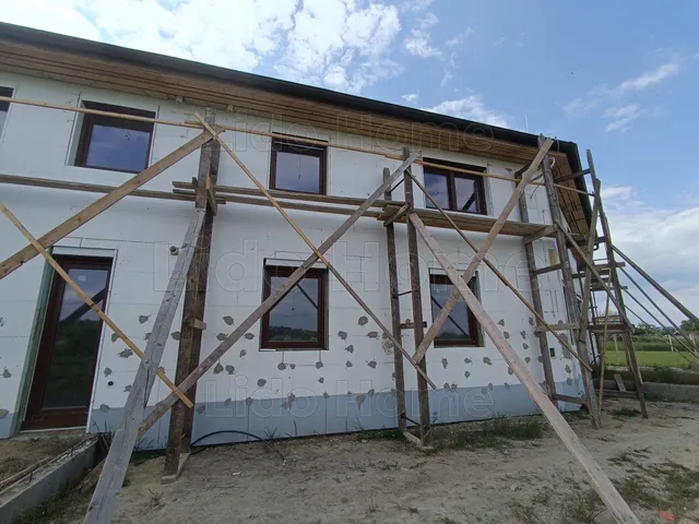 Eladó lakás Szántód 69 nm