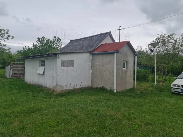 Eladó mezőgazdasági ingatlan Siófok 32 nm