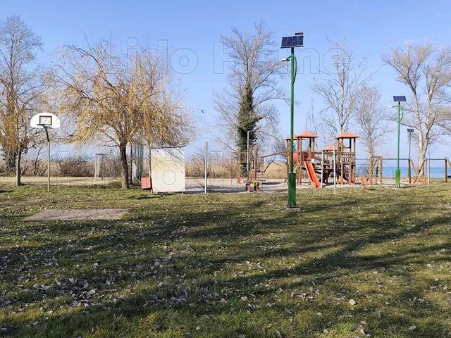 Eladó telek Balatonszárszó 721 nm