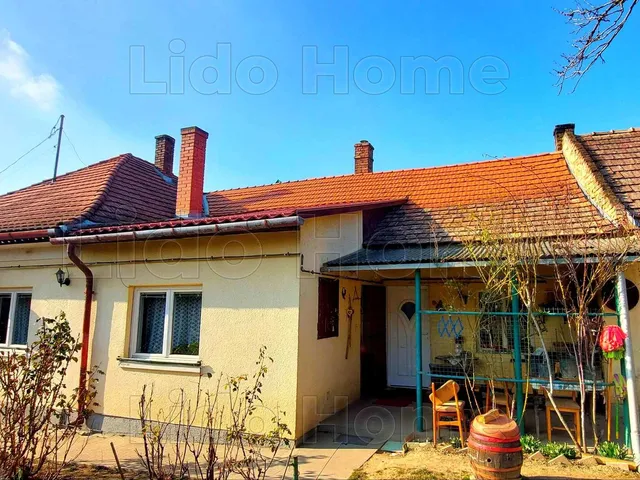 Eladó ház Balatonendréd 104 nm