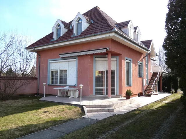Eladó ház Siófok 184 nm