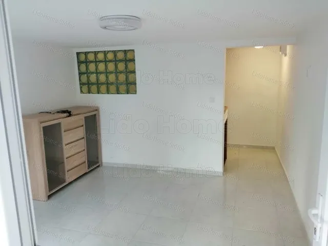 Eladó lakás Siófok 78 nm