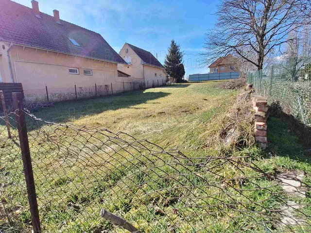 Eladó telek Siófok 726 nm