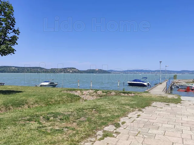 Eladó nyaraló Zamárdi 56 nm