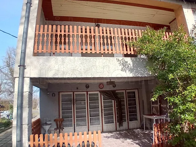 Eladó ház Balatonszárszó 140 nm