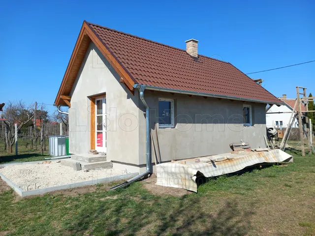 Eladó üdülő és hétvégi ház Siófok 40 nm