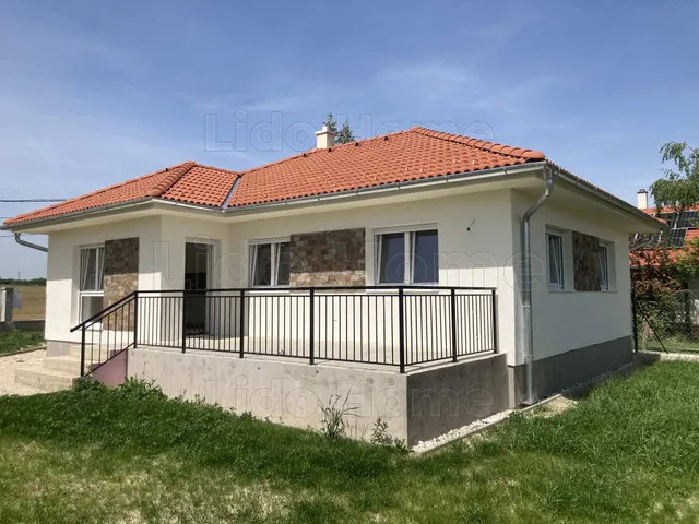 Eladó ház Ságvár 78 nm