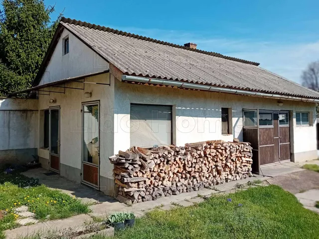 Eladó ház Siófok 93 nm