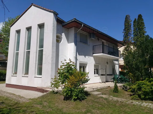 Eladó ház Siófok, Aranypart 280 nm