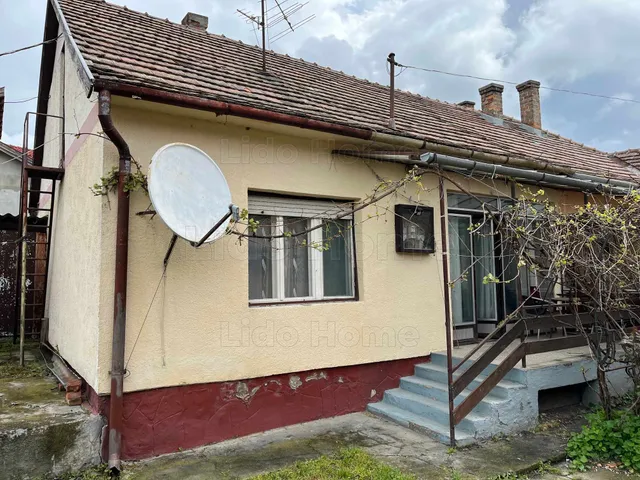Eladó ház Siófok 57 nm