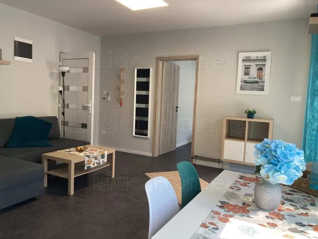 Eladó ház Siófok, Szabadifürdő 150 nm