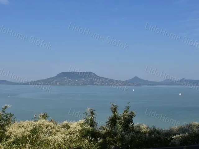 Eladó telek Balatonfenyves 10445 nm