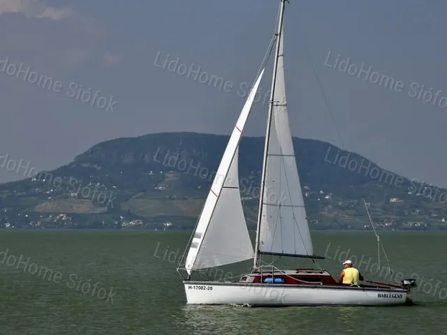 Eladó telek Balatonfenyves 10445 nm