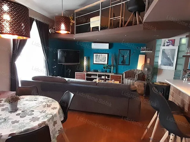 Eladó ház Siófok 260 nm
