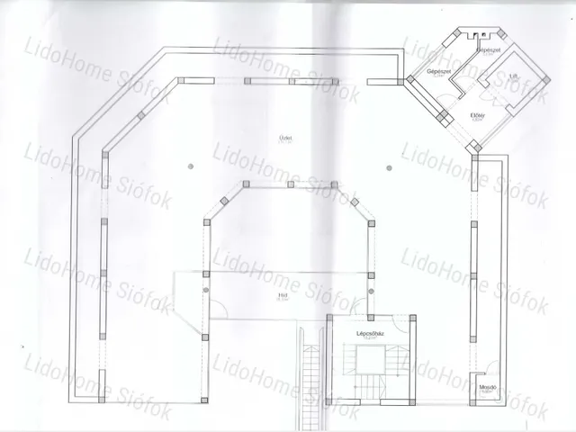 Kiadó kereskedelmi és ipari ingatlan Siófok, Belváros 500 nm