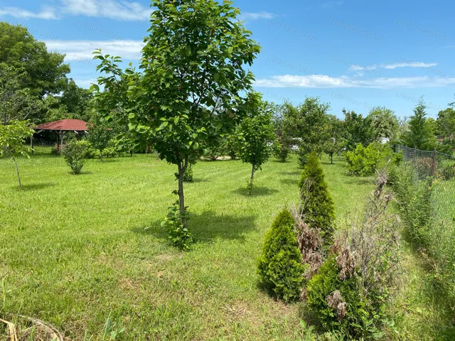 Eladó telek Zamárdi 1365 nm