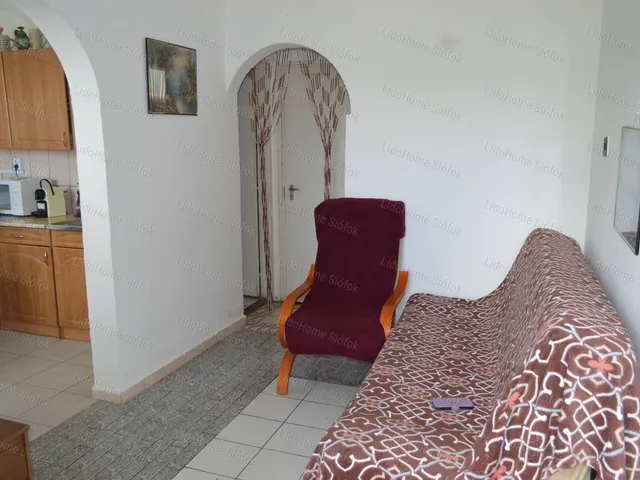 Eladó ház Tab 68 nm