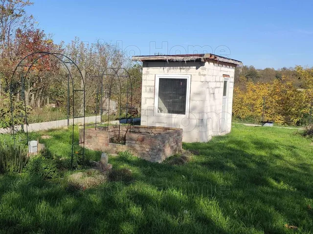 Eladó telek Balatonendréd 2472 nm