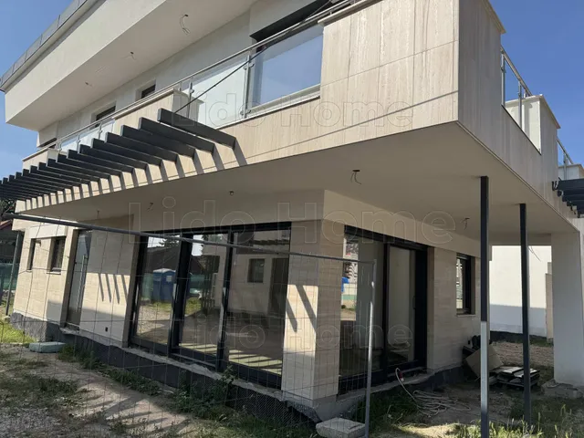 Eladó ház Siófok, Aranypart 150 nm